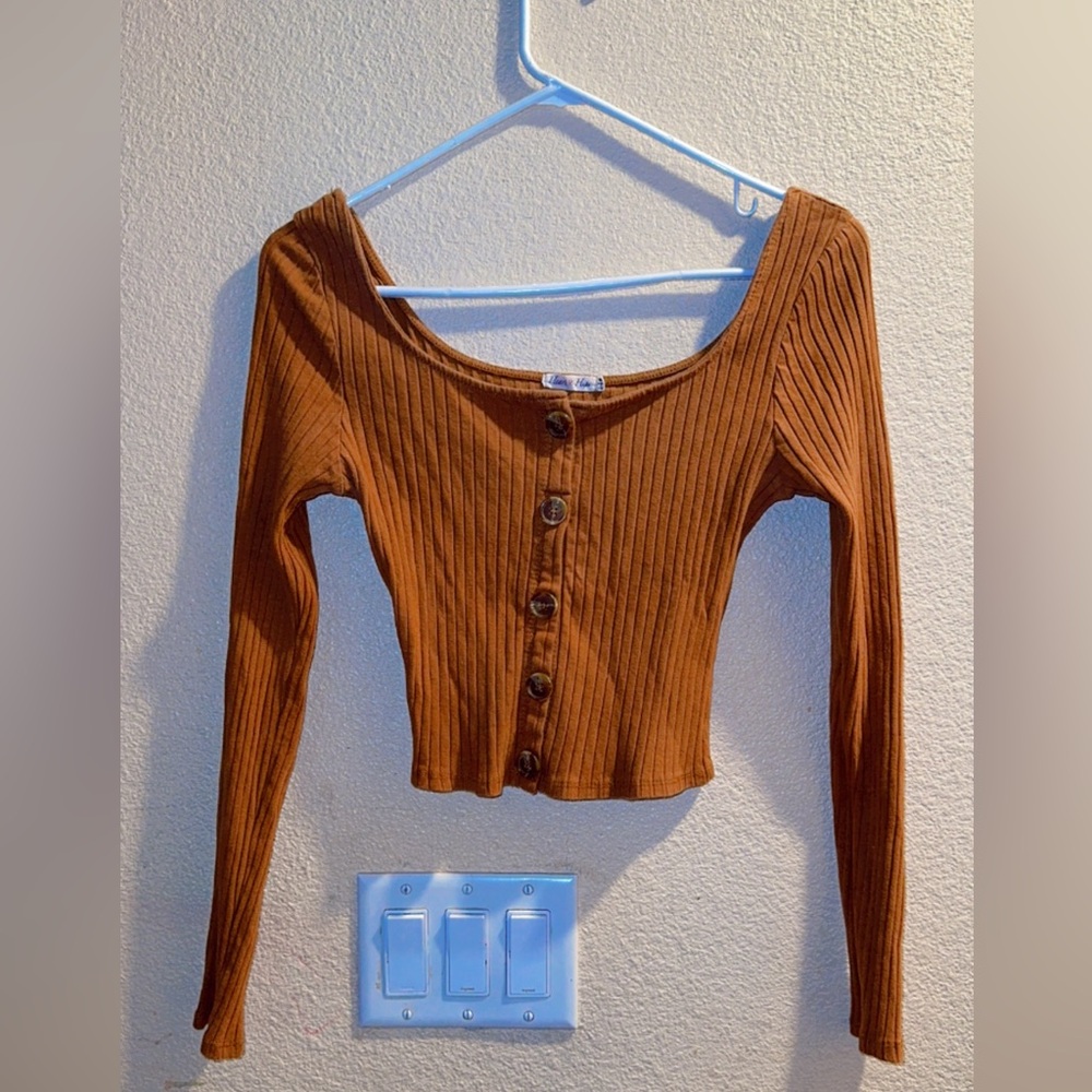 Long sleeve top